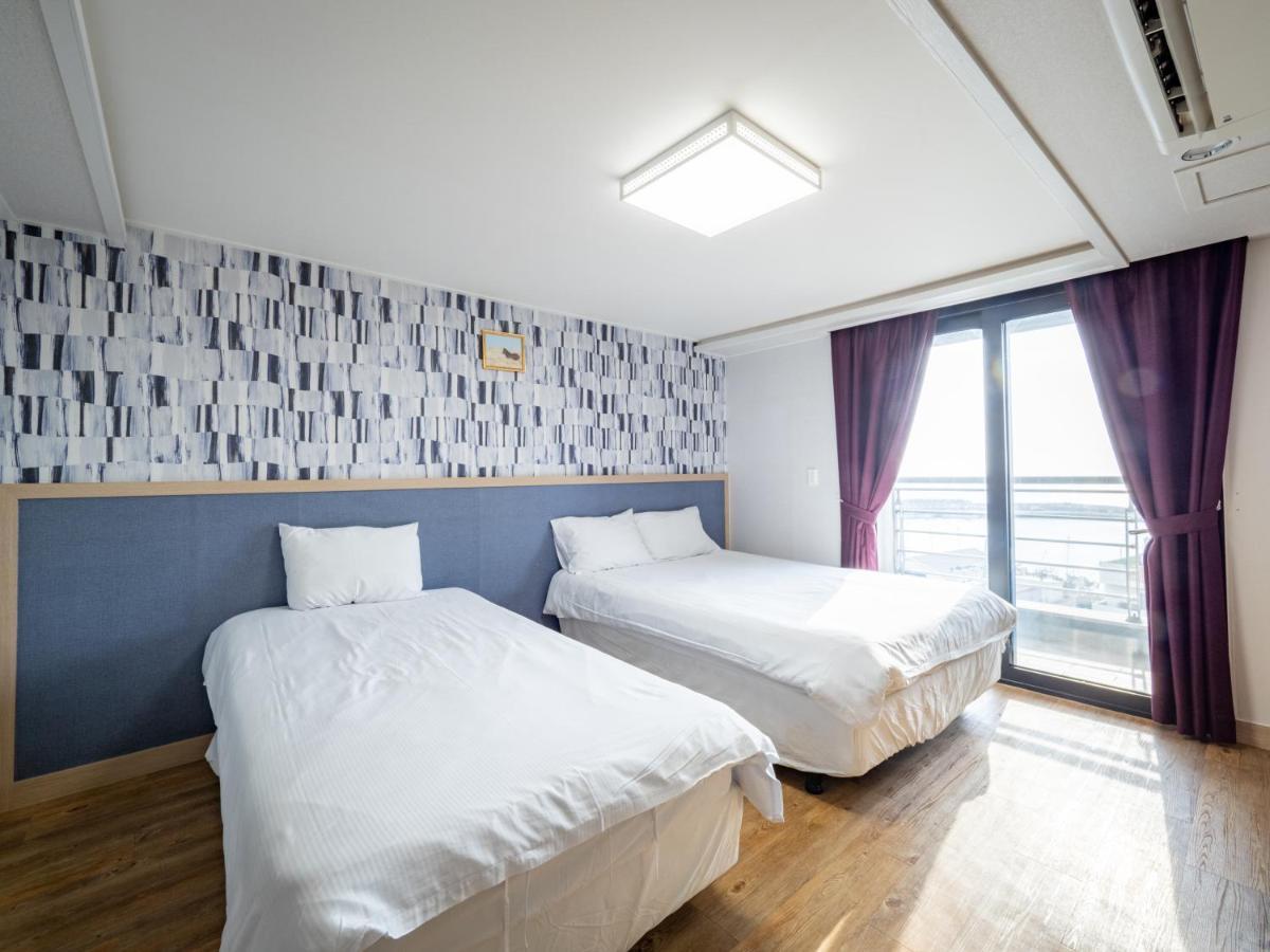 Jeju Moseulpo Hotel Согвипхо Экстерьер фото